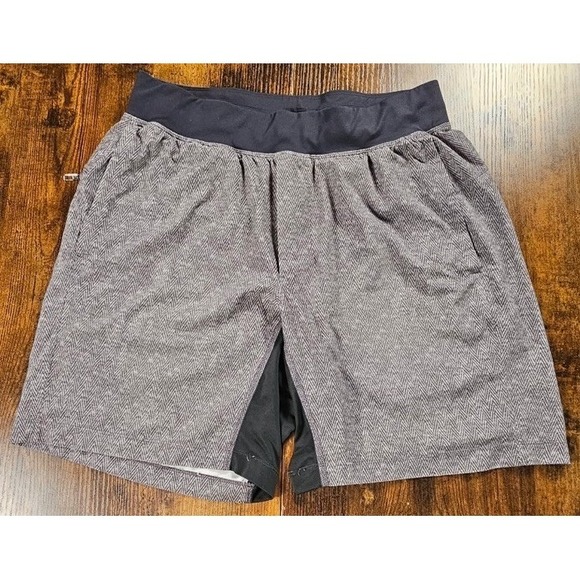 lululemon athletica Other - Lululemon Men's Gray Chevron Athletic Shorts Slit Pockets Size Medium